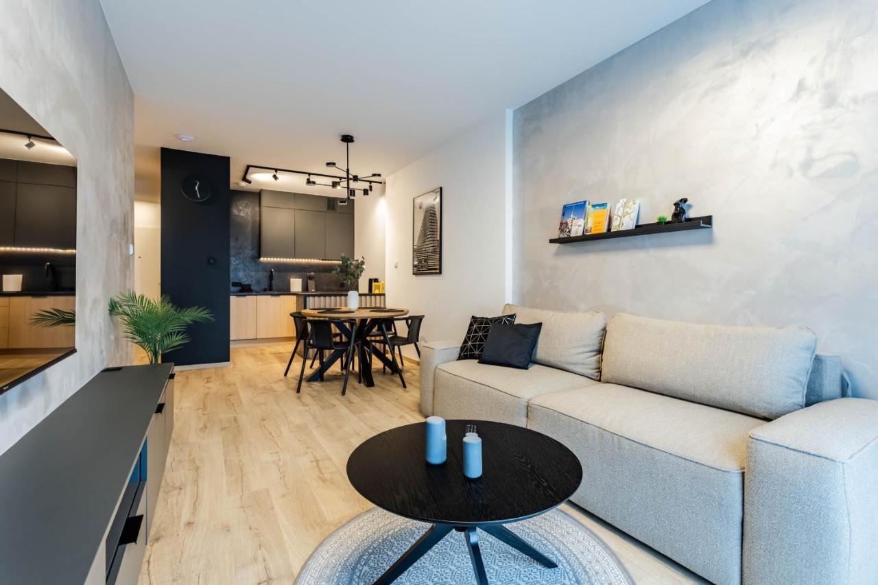 Klimatyzowany Apartament Very Berry Z Parkingiem W Poznaniu By Noclegi Renters 外观 照片